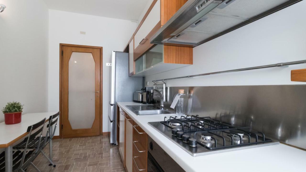 Italianway - Montecatini 15 Apartment Milan Bagian luar foto